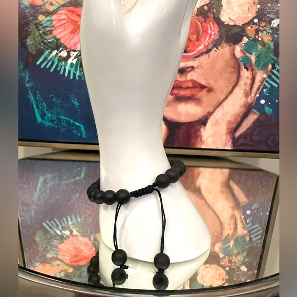 Handmade genuine gemstone bracelet. This Shungite bracelet is adjustable. - Picture 7 of 8